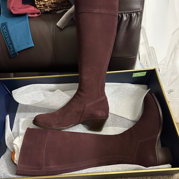 Fairfax & Favor England Regina Boot Plum Suede - Picture 3 of 7